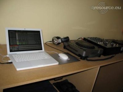 Booth: Booth Live
