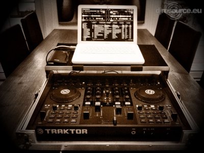 Booth: Dj Booth Juni 2012