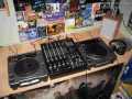 RbX-Dj-Booth-ex-Dj-Fox