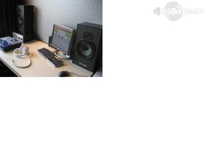Our MEMBERS can Enlarge : DjMadloop's DJ-Booth