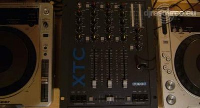 Our MEMBERS can Enlarge : Dj-Booth Dj_Danny