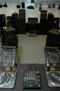 Dj-Booth-Malis