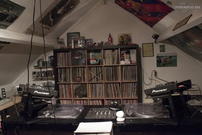 Show this booth : Dyno's DJ -Booth Mar'13