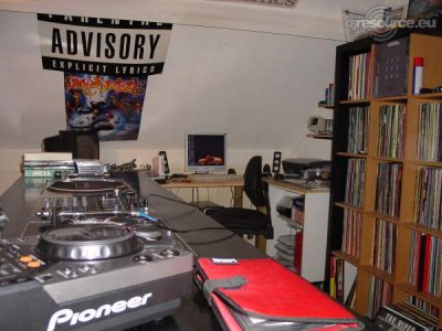 Our MEMBERS can Enlarge : Overzicht DJ room