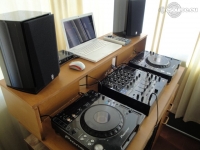 Eduardo-s-DJ-Booth-Aug-10
