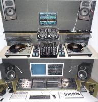 ErnieGee-s-DJ-Booth-Sep-12