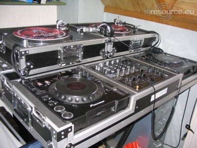 Booth: New Mixer Ferrox (DJM-800)