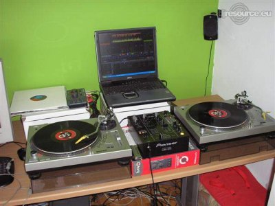 Booth: My-Dj-Booth