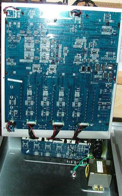 Our MEMBERS can Enlarge : The inside of a behringer
