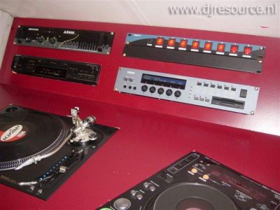 Our MEMBERS can Enlarge : Amplifiers and Power switches
