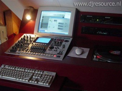 Our MEMBERS can Enlarge : Master controll and Recording