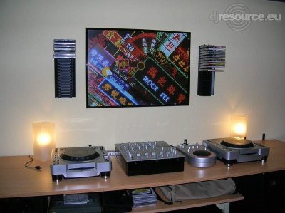 Enlarge : Dj-Booth-v2 Enlarge : Dj-Booth-v2