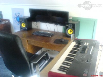 Our MEMBERS can Enlarge : Kratoz studio pic. 1