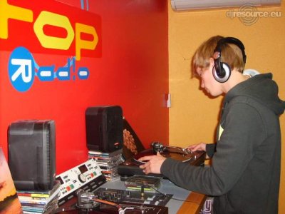 Our MEMBERS can Enlarge : Topradio1
