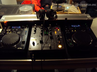 Show this booth : Jeefff's DJ -Booth Nov'12