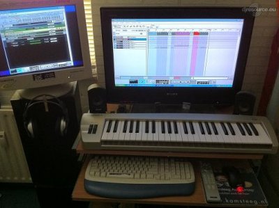 Our MEMBERS can Enlarge : K-14 Studio temp.