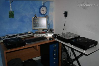 Booth: Full-booth