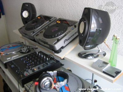 Booth: DJ Booth 18-07-06