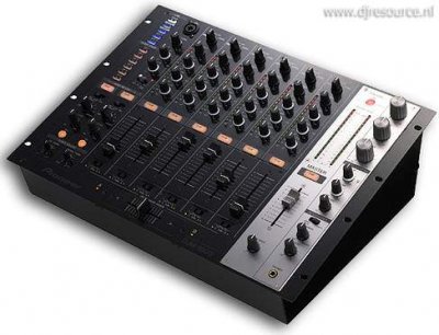 Our MEMBERS can Enlarge : PIONEER DJM1000