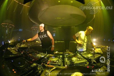 Our MEMBERS can Enlarge : Sensation White - Poland 2006