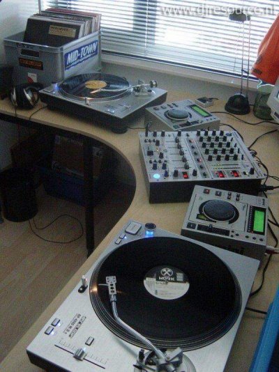 Our MEMBERS can Enlarge : Dj L@uW's Boot
