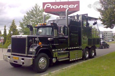 Our MEMBERS can Enlarge : Pioneer Mack Truck