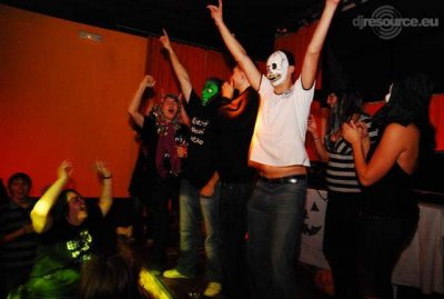 Our MEMBERS can Enlarge : Halloween party