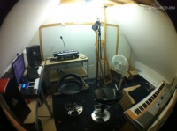 Luxx-s-DJ-Booth-Aug-11