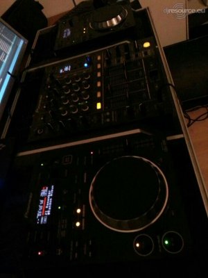 Show this booth : LuukZebregs's DJ -Booth Jan'13
