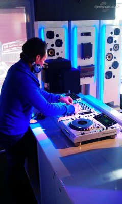 Our MEMBERS can Enlarge : Pioneer CDJ-2000 & DJM-900nexus Limited Edition