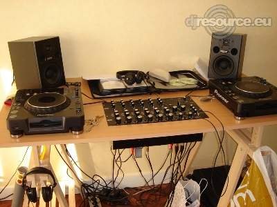 Enlarge : Mc Lane's Dj Booth