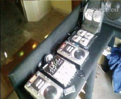 Our MEMBERS can Enlarge : dj boot in de club
