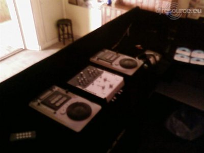 Our MEMBERS can Enlarge : nieuwe dj boot in partyruimte