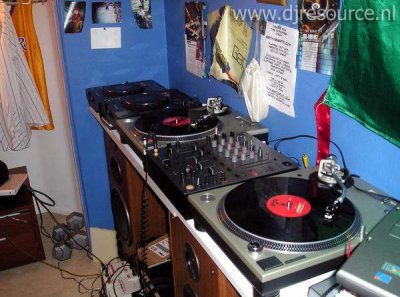 Enlarge : dj set-up