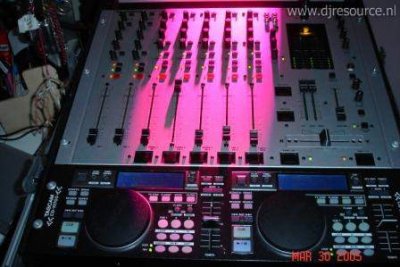 Our MEMBERS can Enlarge : Dj Booth 3