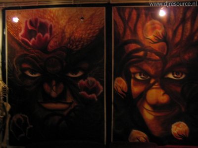 Our MEMBERS can Enlarge : Store Decorations