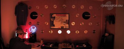 Enlarge : My First DJ-Booth
