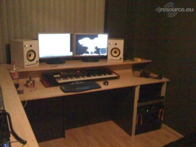 Our MEMBERS can Enlarge : studio