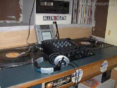 Our MEMBERS can Enlarge : mijn dj hok