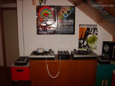 Enlarge : Red D's booth