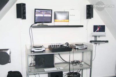 Show this booth : 