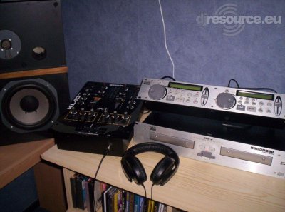 Booth: DJRenZis-Booth