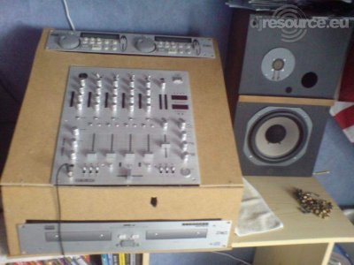 Booth: Dj-Renzis-Booth2