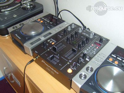 Booth: DJM-400
