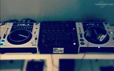 Show this booth : RubenMusic's DJ Booth Oct'12