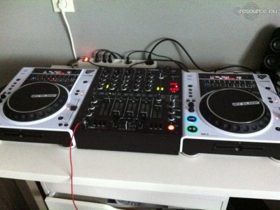 Show this booth : RubenMusic's DJ Booth Mar'13