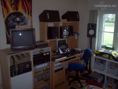 Booth: Seca's DJ Booth Jun'10