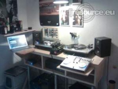 Booth: Sjoewe's DJ-Booth