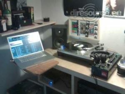 Booth: leftside