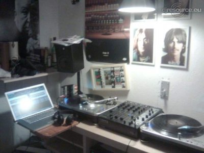 Booth: Sjoewe's DJ-Booth